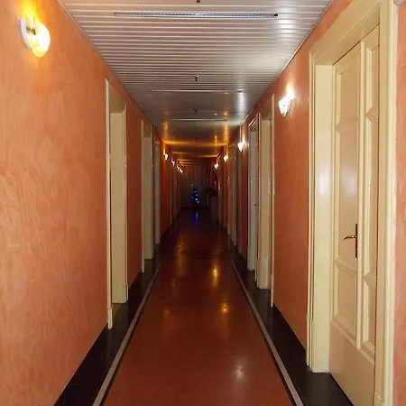Stazione 2* بريشا